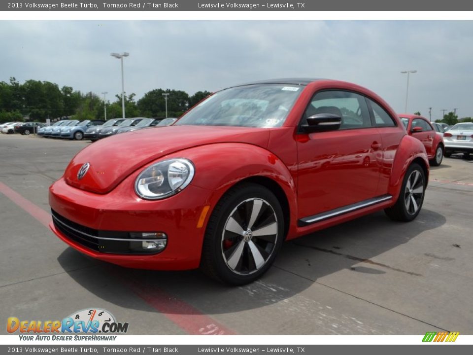 Front 3/4 View of 2013 Volkswagen Beetle Turbo Photo #1