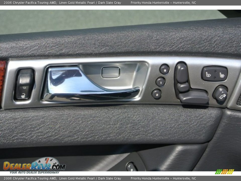 2006 Chrysler Pacifica Touring AWD Linen Gold Metallic Pearl / Dark Slate Gray Photo #11