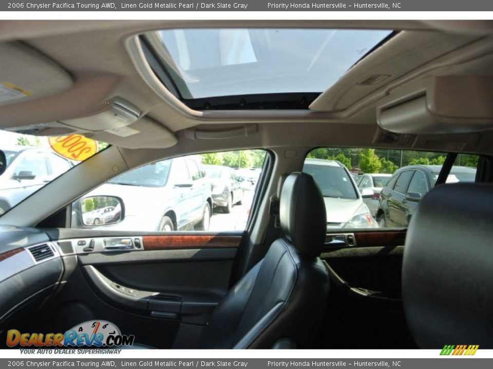 2006 Chrysler Pacifica Touring AWD Linen Gold Metallic Pearl / Dark Slate Gray Photo #12