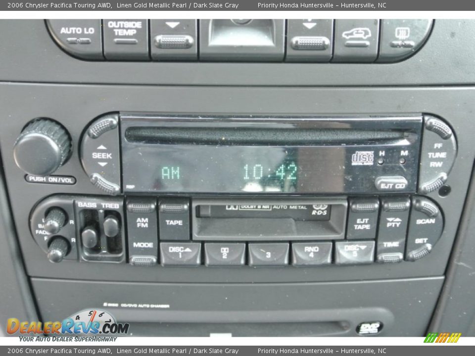 Audio System of 2006 Chrysler Pacifica Touring AWD Photo #15
