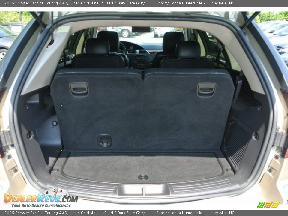2006 Chrysler Pacifica Touring AWD Trunk Photo #22