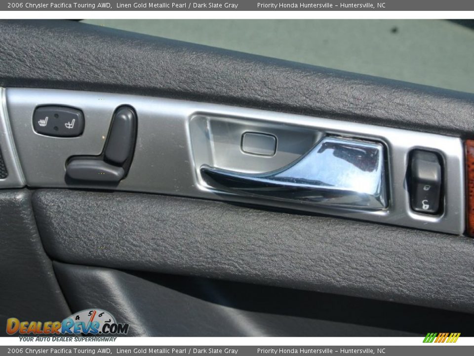 2006 Chrysler Pacifica Touring AWD Linen Gold Metallic Pearl / Dark Slate Gray Photo #26