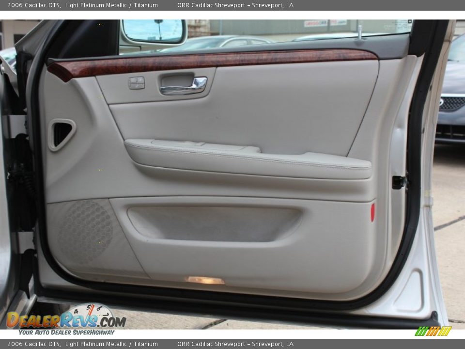 2006 Cadillac DTS Light Platinum Metallic / Titanium Photo #15