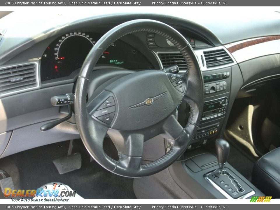 2006 Chrysler Pacifica Touring AWD Steering Wheel Photo #29