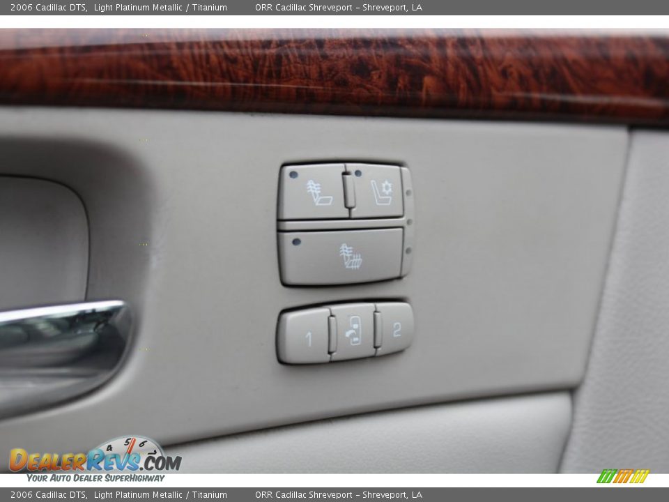 2006 Cadillac DTS Light Platinum Metallic / Titanium Photo #21