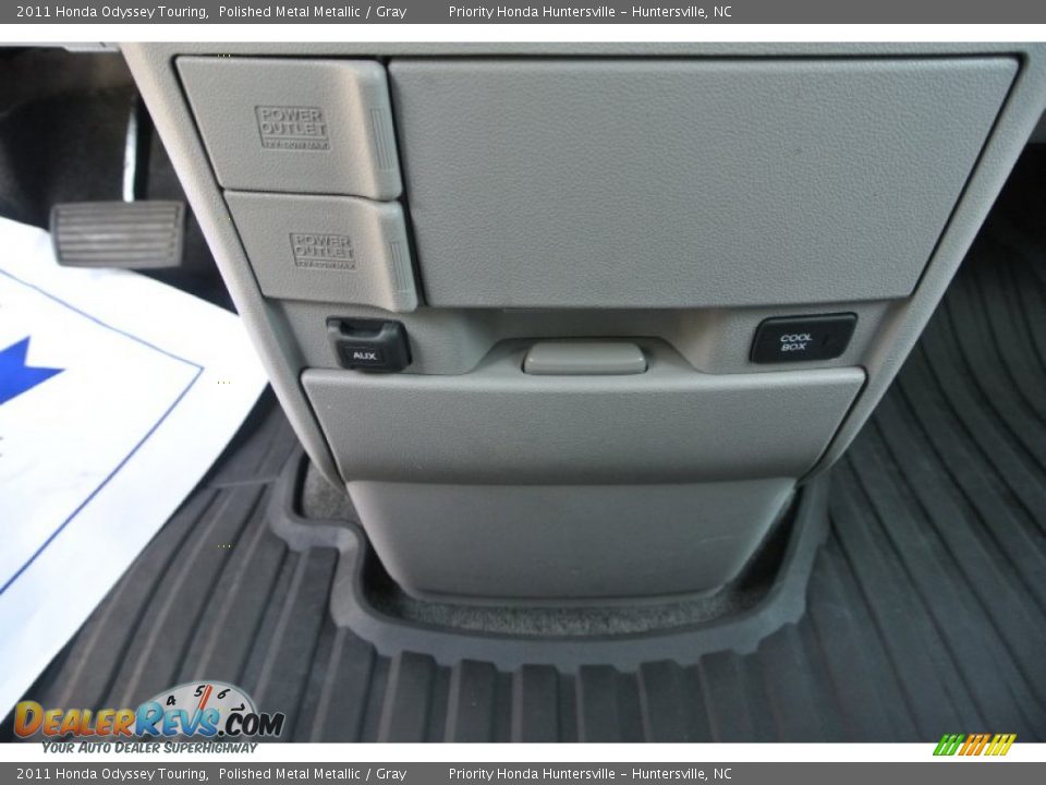 2011 Honda Odyssey Touring Polished Metal Metallic / Gray Photo #13