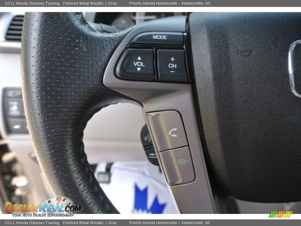 2011 Honda Odyssey Touring Polished Metal Metallic / Gray Photo #17