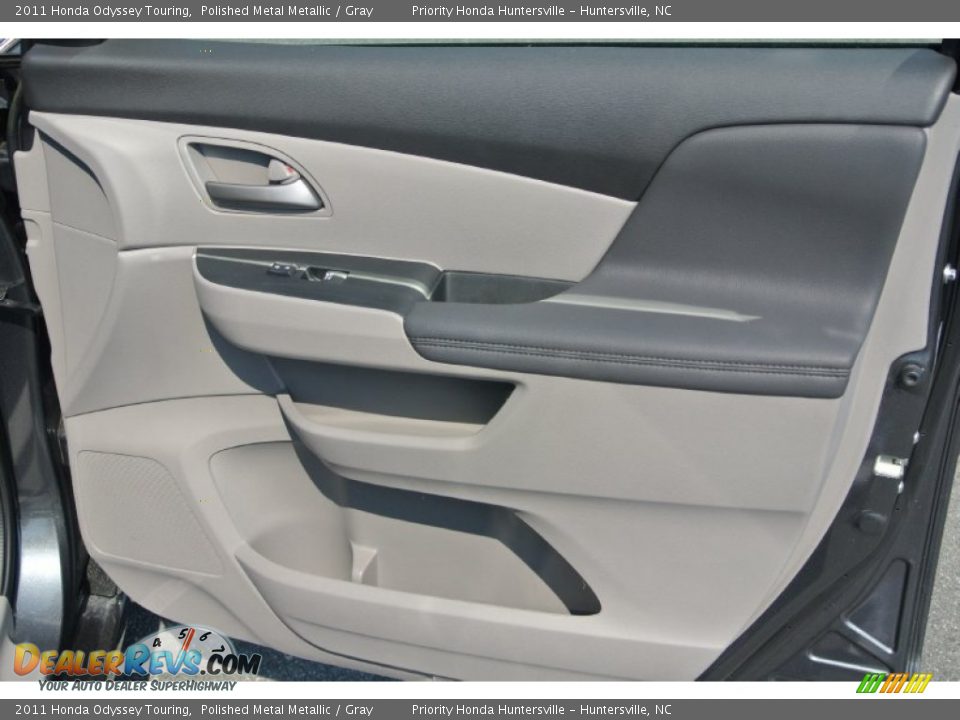 2011 Honda Odyssey Touring Polished Metal Metallic / Gray Photo #24