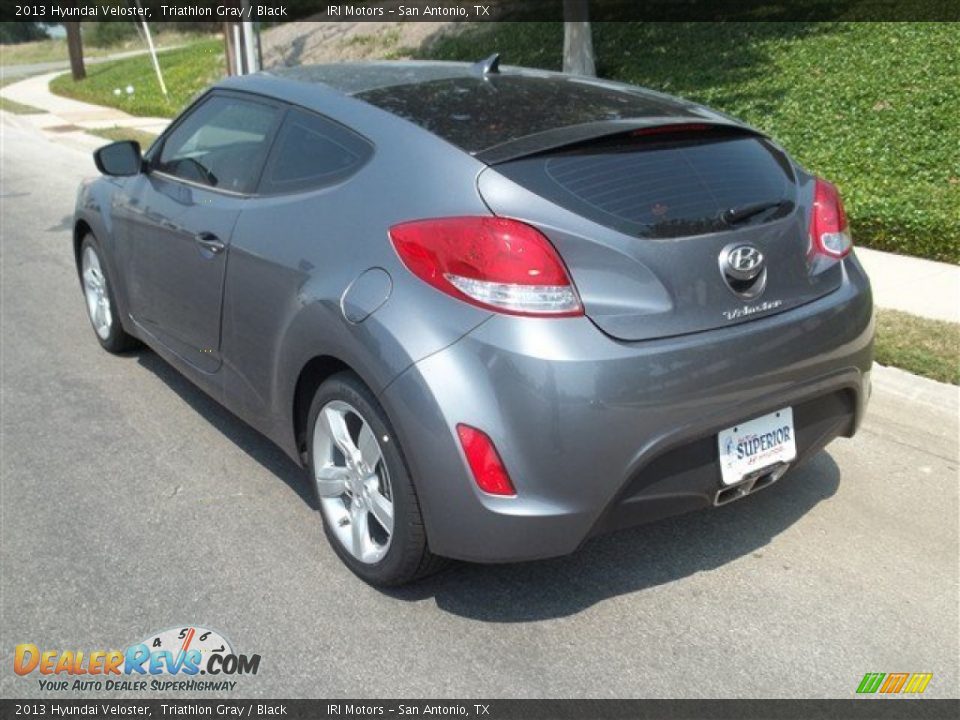 2013 Hyundai Veloster Triathlon Gray / Black Photo #2