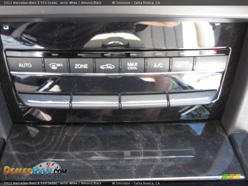 2011 Mercedes-Benz E 550 Sedan Arctic White / Almond/Black Photo #13