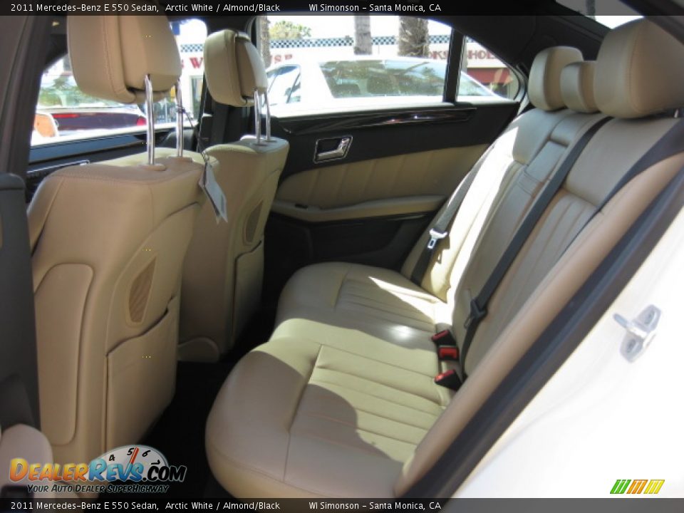 2011 Mercedes-Benz E 550 Sedan Arctic White / Almond/Black Photo #19
