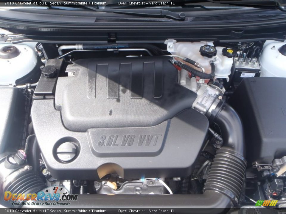 2010 Chevrolet Malibu LT Sedan Summit White / Titanium Photo #10