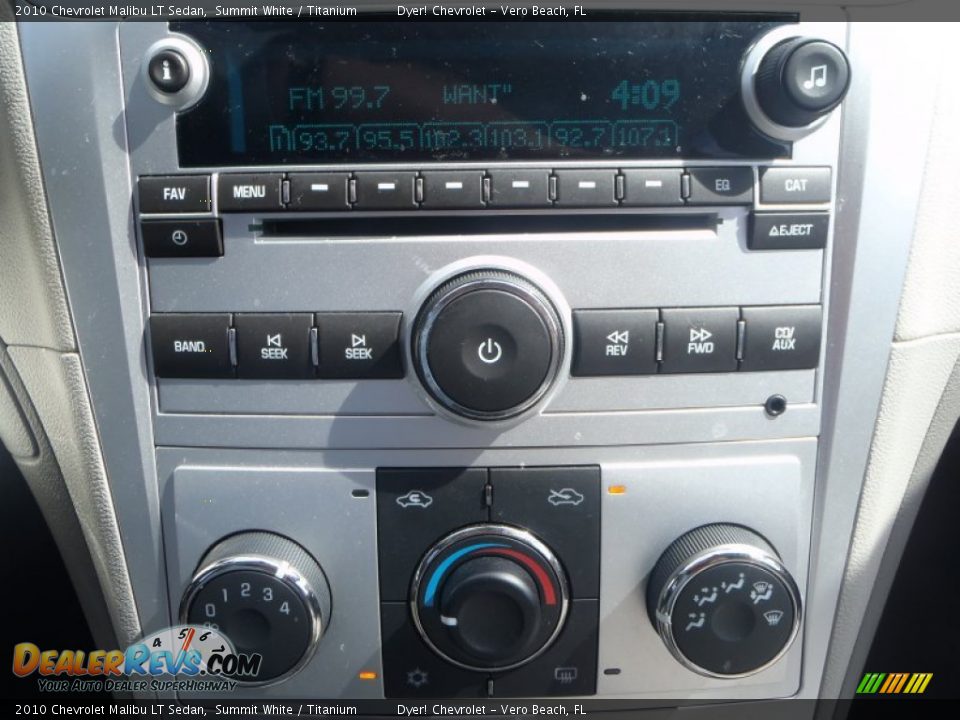 2010 Chevrolet Malibu LT Sedan Summit White / Titanium Photo #18