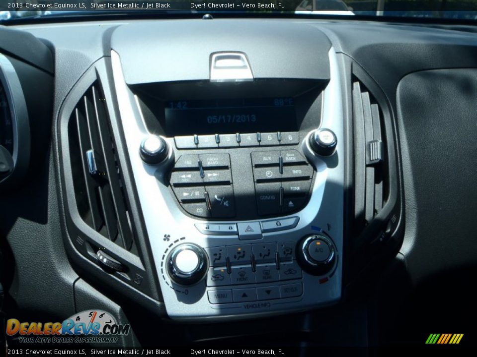 2013 Chevrolet Equinox LS Silver Ice Metallic / Jet Black Photo #14
