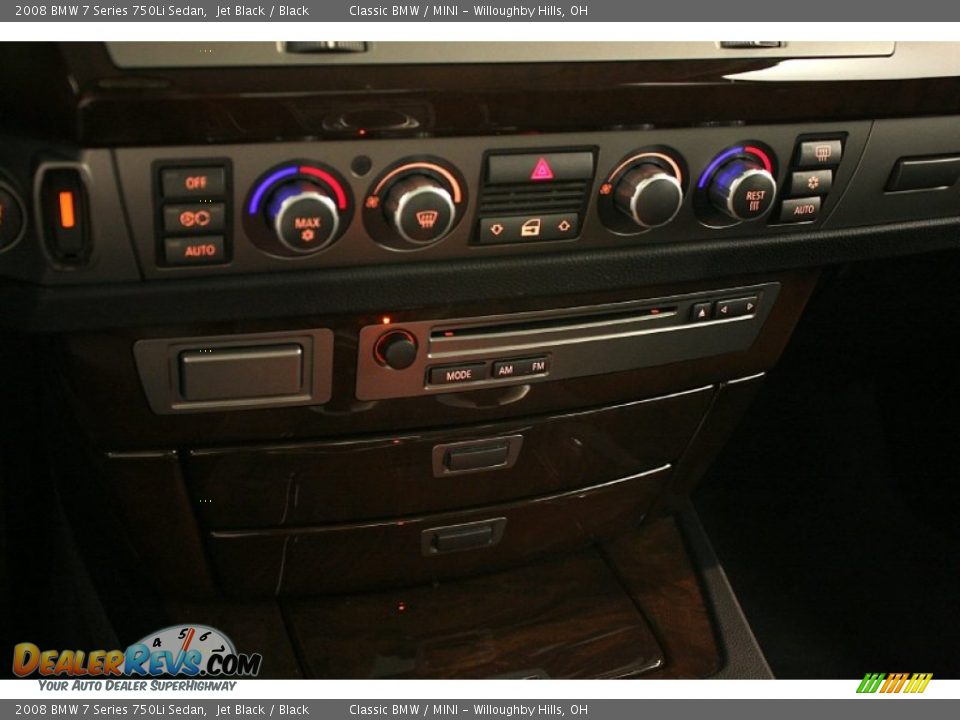 Controls of 2008 BMW 7 Series 750Li Sedan Photo #21