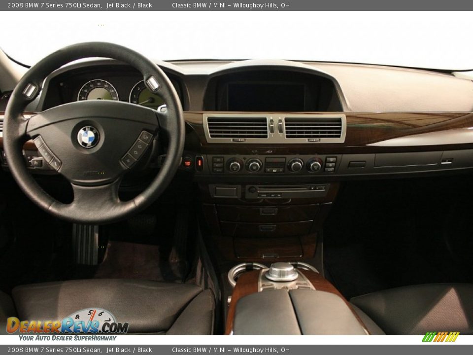 Dashboard of 2008 BMW 7 Series 750Li Sedan Photo #34