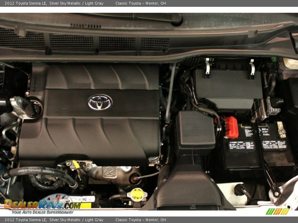 2012 Toyota Sienna LE Silver Sky Metallic / Light Gray Photo #16