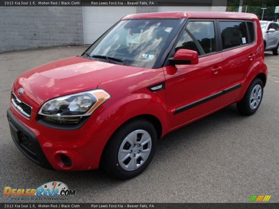 2013 Kia Soul 1.6 Molten Red / Black Cloth Photo #4