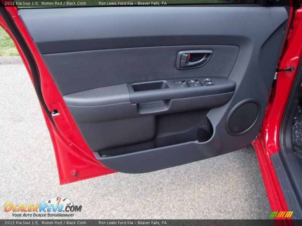 2013 Kia Soul 1.6 Molten Red / Black Cloth Photo #12
