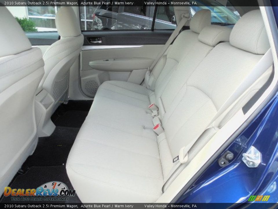 2010 Subaru Outback 2.5i Premium Wagon Azurite Blue Pearl / Warm Ivory Photo #9