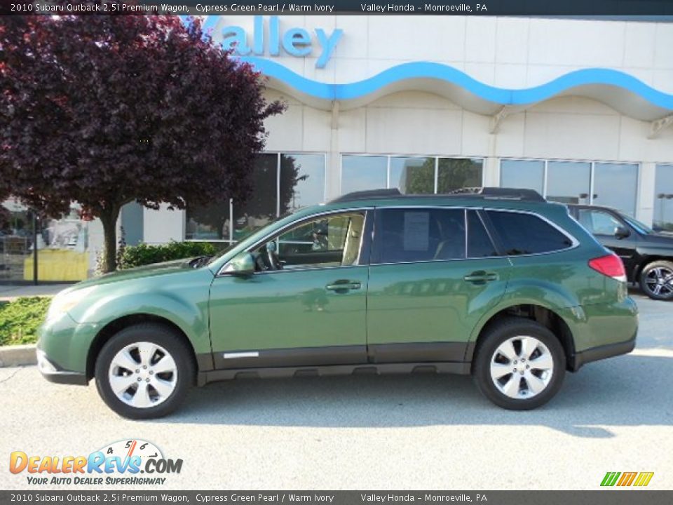 2010 Subaru Outback 2.5i Premium Wagon Cypress Green Pearl / Warm Ivory Photo #2