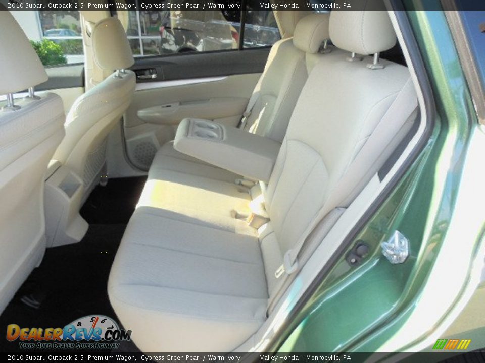 2010 Subaru Outback 2.5i Premium Wagon Cypress Green Pearl / Warm Ivory Photo #9