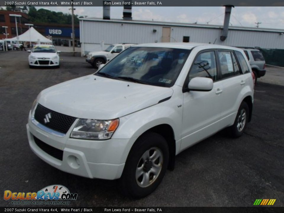 2007 Suzuki Grand Vitara 4x4 White Pearl / Black Photo #4