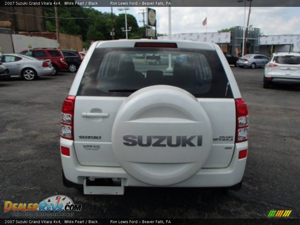 2007 Suzuki Grand Vitara 4x4 White Pearl / Black Photo #7