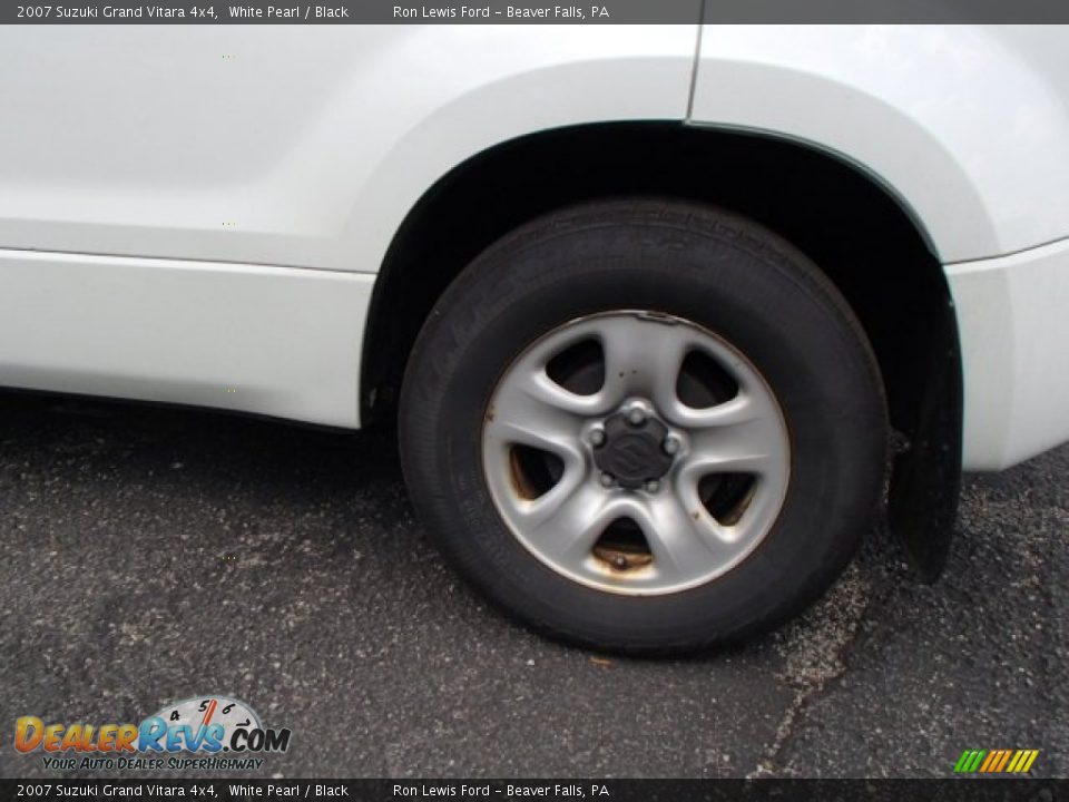 2007 Suzuki Grand Vitara 4x4 White Pearl / Black Photo #9