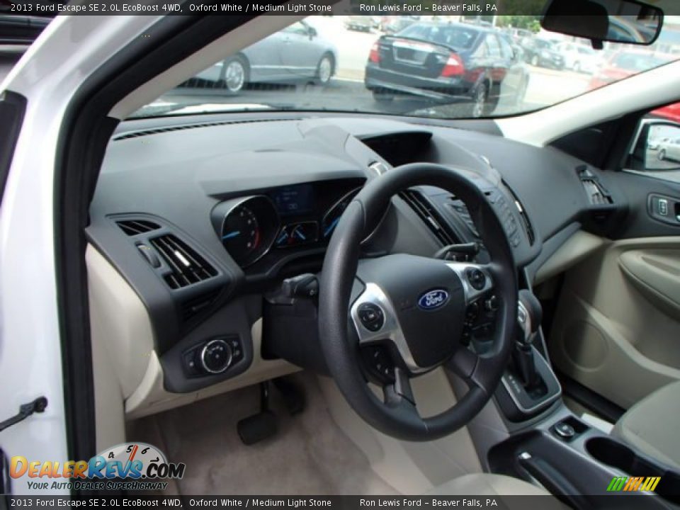 2013 Ford Escape SE 2.0L EcoBoost 4WD Oxford White / Medium Light Stone Photo #10