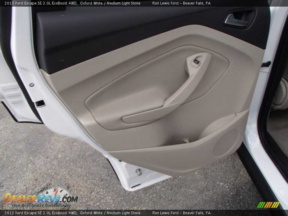 2013 Ford Escape SE 2.0L EcoBoost 4WD Oxford White / Medium Light Stone Photo #14