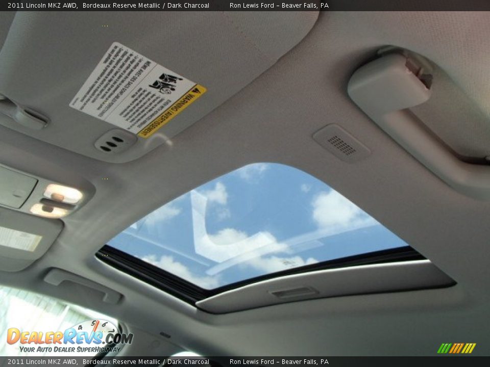 2011 Lincoln MKZ AWD Bordeaux Reserve Metallic / Dark Charcoal Photo #15
