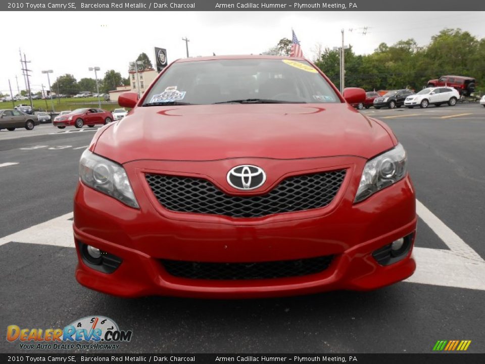 2010 Toyota Camry SE Barcelona Red Metallic / Dark Charcoal Photo #2