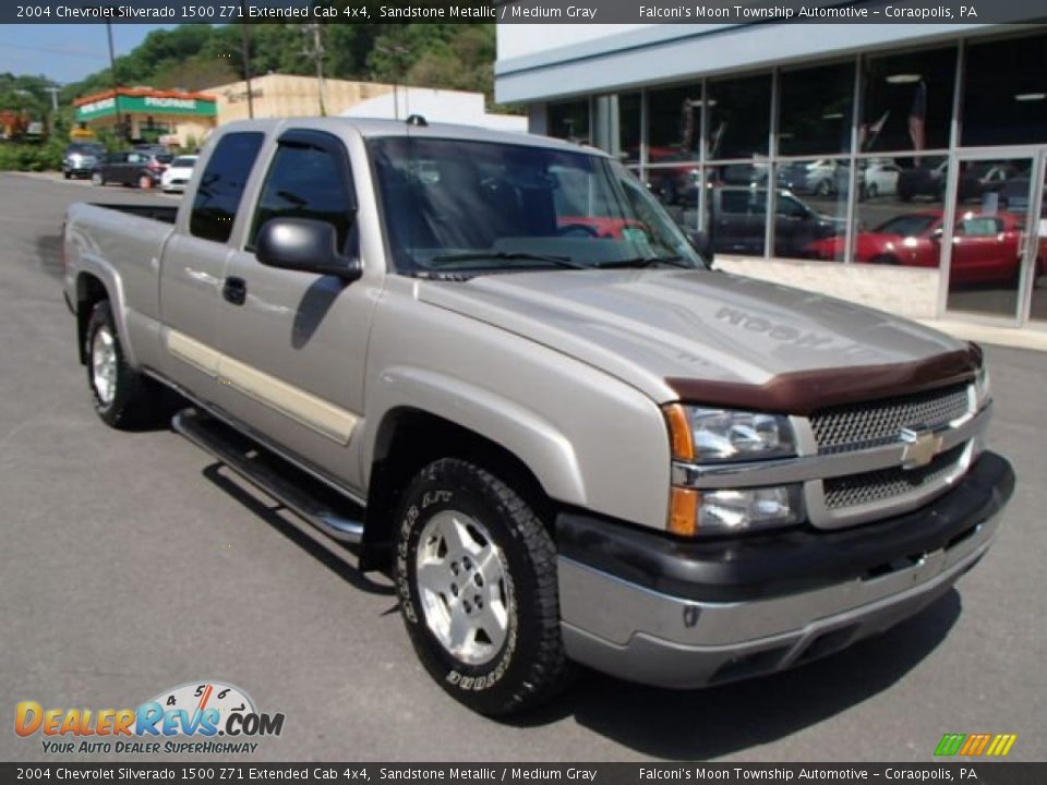 2004 Chevrolet Silverado 1500 Z71 Extended Cab 4x4 Sandstone Metallic / Medium Gray Photo #2