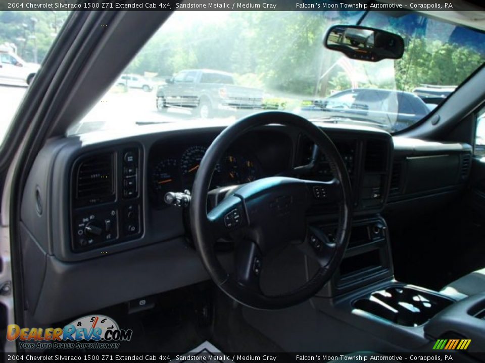 2004 Chevrolet Silverado 1500 Z71 Extended Cab 4x4 Sandstone Metallic / Medium Gray Photo #10