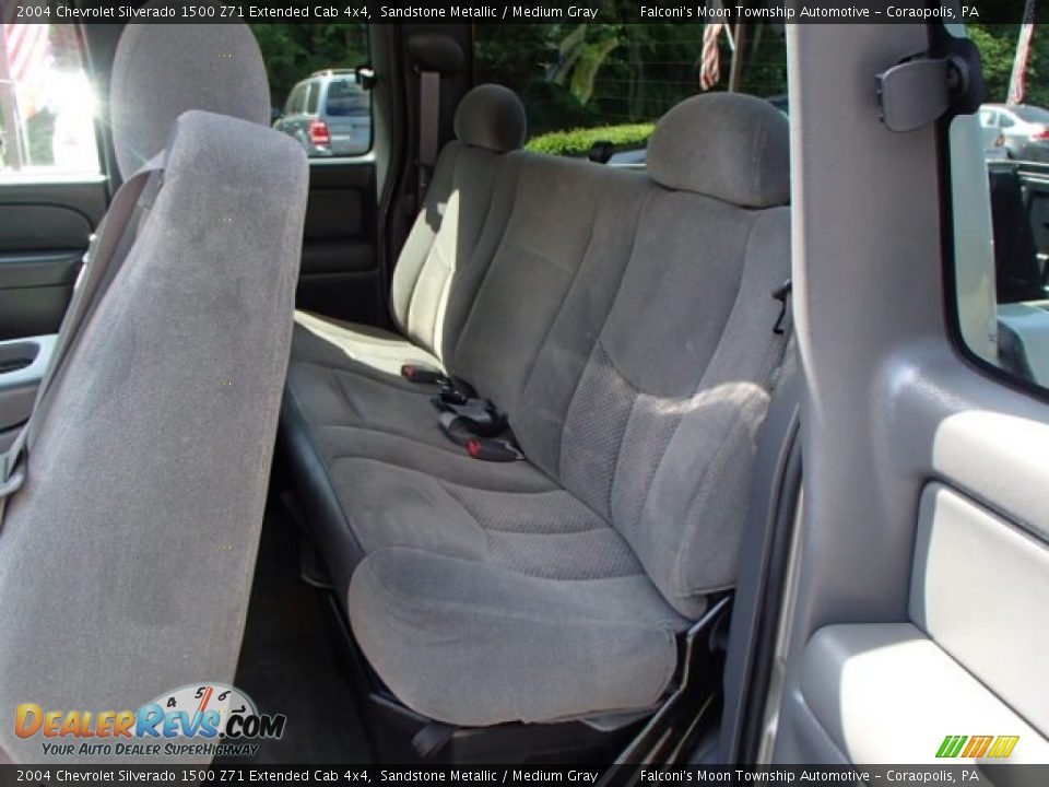 2004 Chevrolet Silverado 1500 Z71 Extended Cab 4x4 Sandstone Metallic / Medium Gray Photo #13