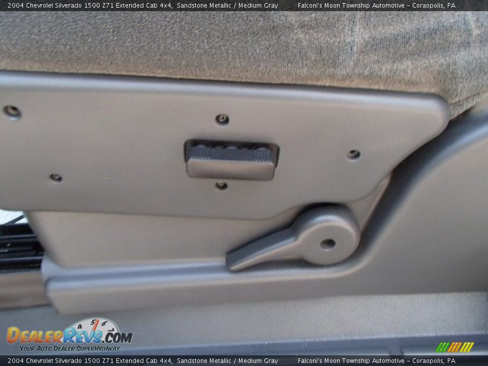 2004 Chevrolet Silverado 1500 Z71 Extended Cab 4x4 Sandstone Metallic / Medium Gray Photo #17