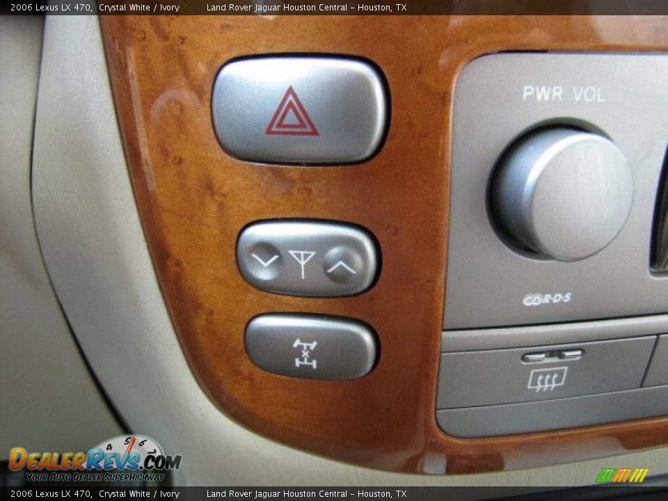 2006 Lexus LX 470 Crystal White / Ivory Photo #20