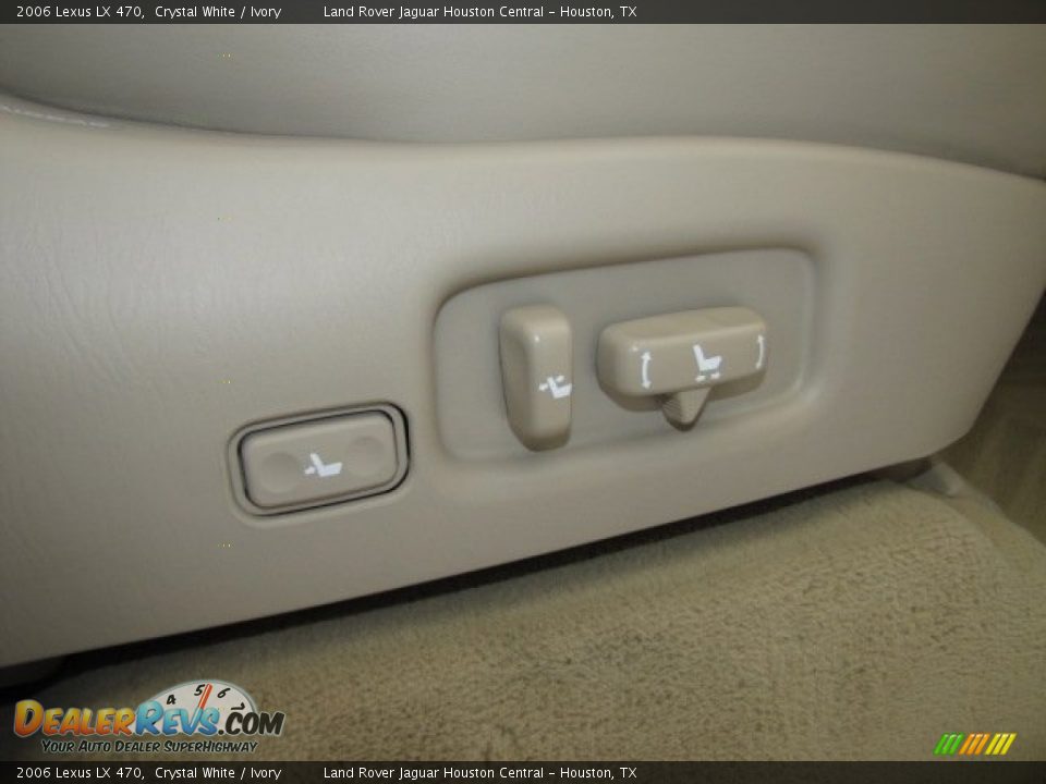 2006 Lexus LX 470 Crystal White / Ivory Photo #23