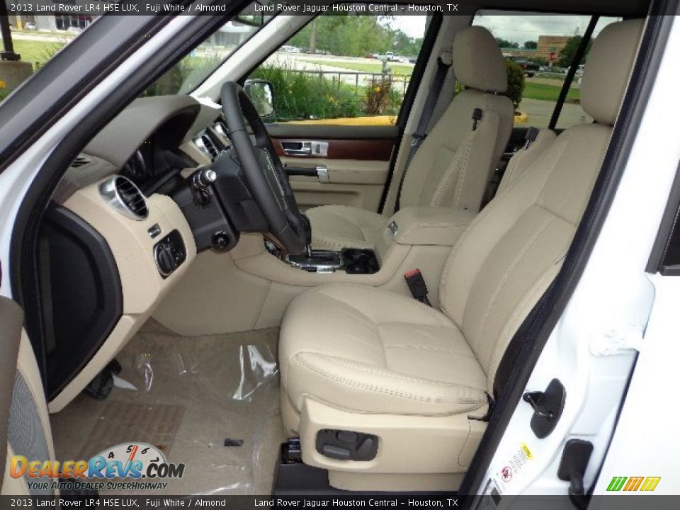 Almond Interior - 2013 Land Rover LR4 HSE LUX Photo #2