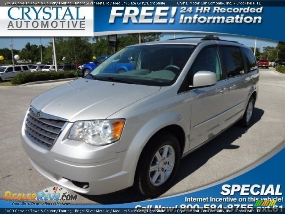 2009 Chrysler Town & Country Touring Bright Silver Metallic / Medium Slate Gray/Light Shale Photo #1