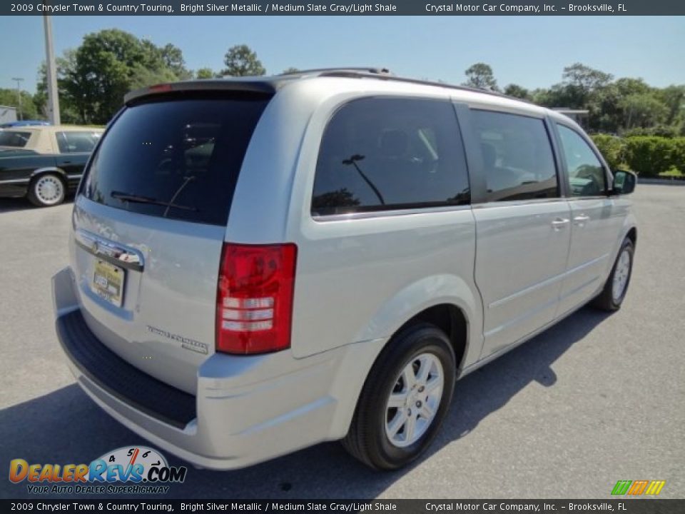 2009 Chrysler Town & Country Touring Bright Silver Metallic / Medium Slate Gray/Light Shale Photo #10