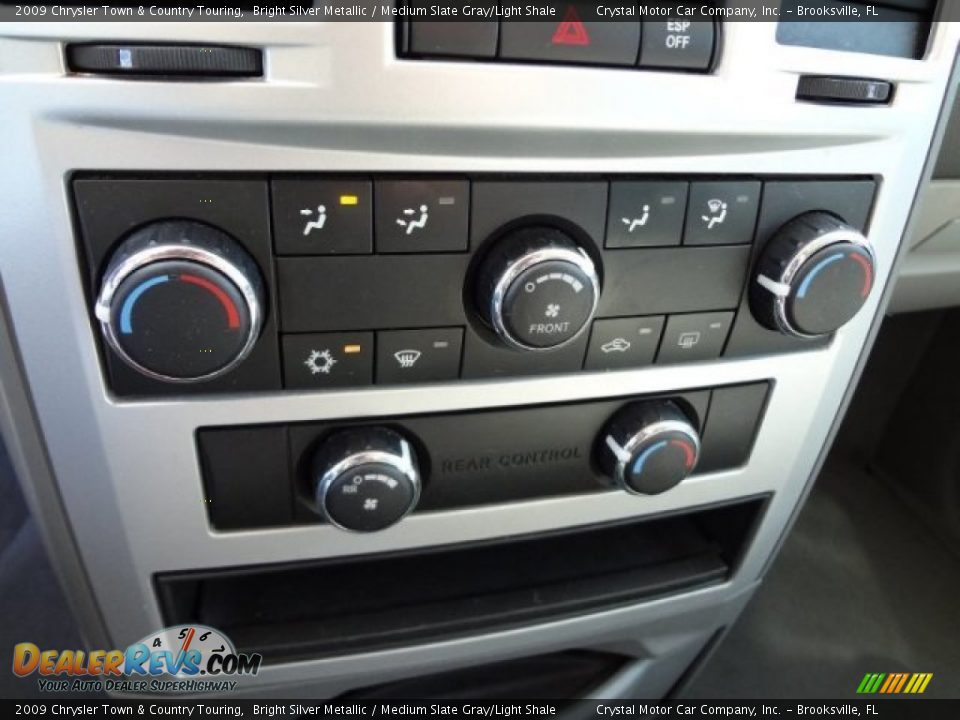 2009 Chrysler Town & Country Touring Bright Silver Metallic / Medium Slate Gray/Light Shale Photo #21
