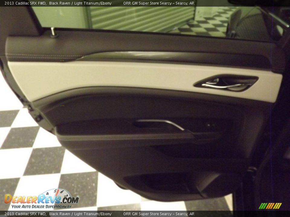 2013 Cadillac SRX FWD Black Raven / Light Titanium/Ebony Photo #16