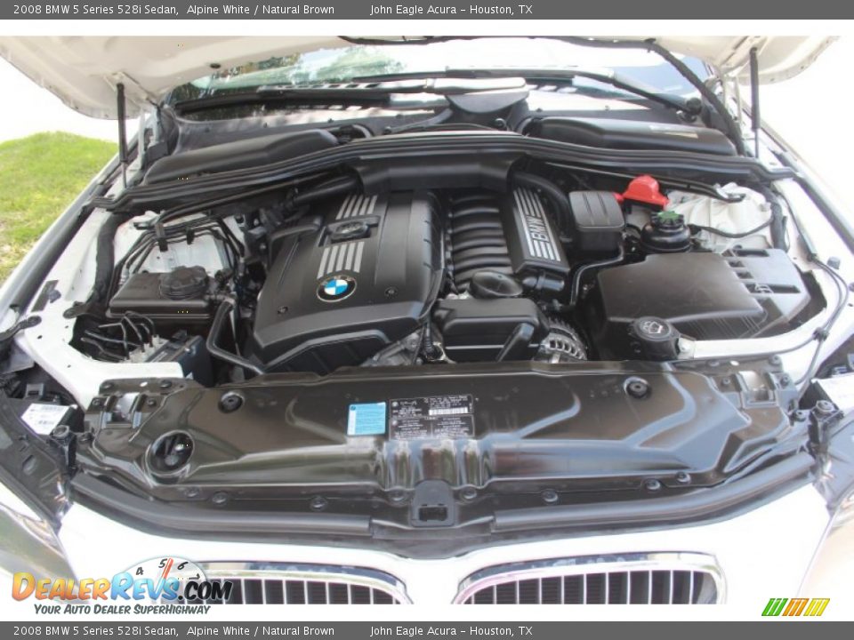 2008 BMW 5 Series 528i Sedan Alpine White / Natural Brown Photo #32