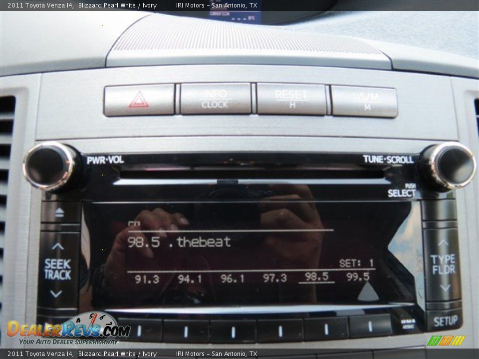 2011 Toyota Venza I4 Blizzard Pearl White / Ivory Photo #15