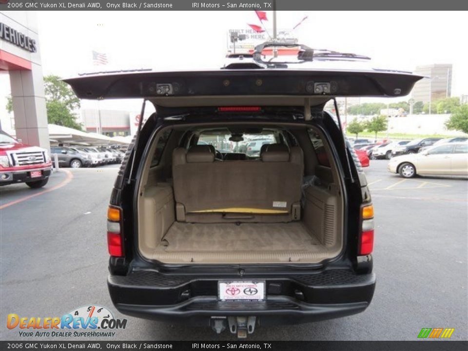 2006 GMC Yukon XL Denali AWD Onyx Black / Sandstone Photo #15