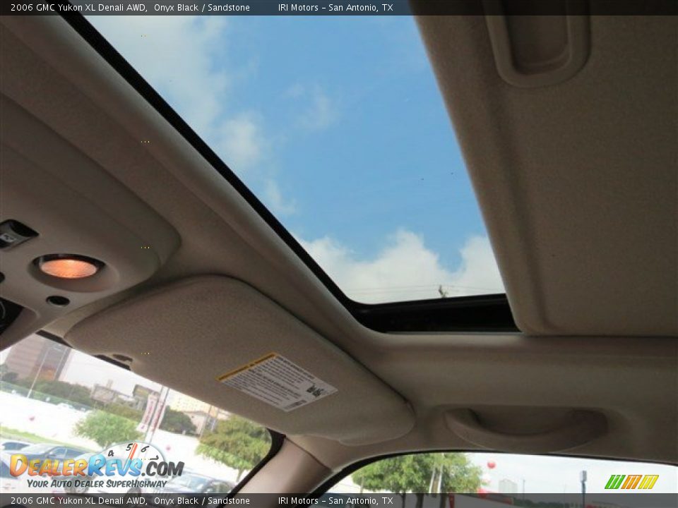 2006 GMC Yukon XL Denali AWD Onyx Black / Sandstone Photo #18