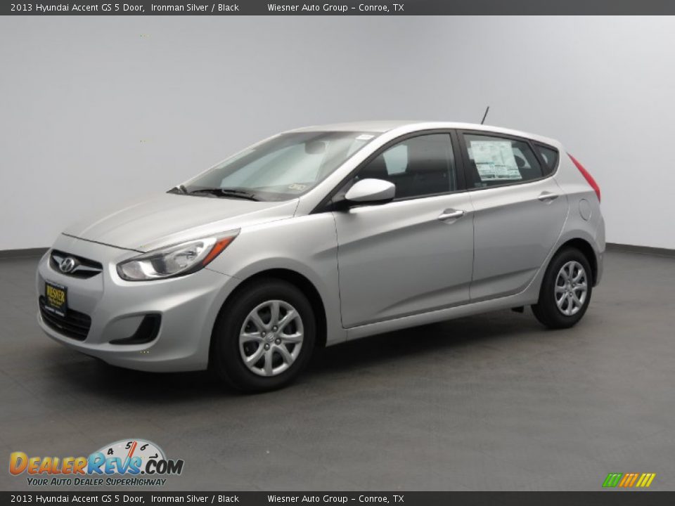 2013 Hyundai Accent GS 5 Door Ironman Silver / Black Photo #1
