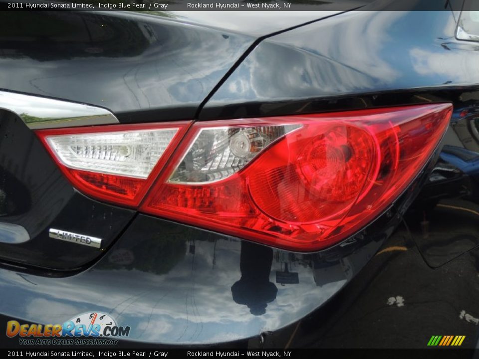 2011 Hyundai Sonata Limited Indigo Blue Pearl / Gray Photo #22